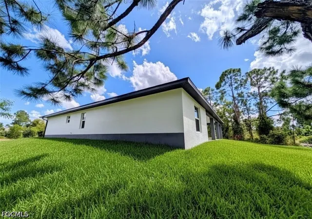 Photo 3 of Single family home for sale at 798 Bell Blvd S, Lehigh Acres, FL 33974 | MLS# 2026016801 | Listing updated on 2026-06-02