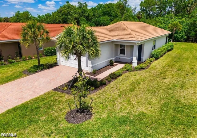 Homes for sale in Alva, FL | 2017 Summersweet Dr, Alva, FL 33920 | MLS# 2026016824