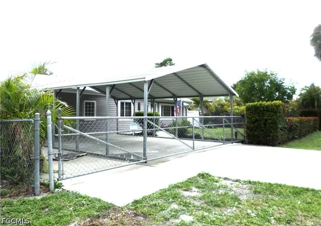 Photo 3 of Single family home for sale at 4436 Poinsettia St, Fort Myers, FL 33905 | MLS# 2026016861 | Listing updated on 2026-10-03
