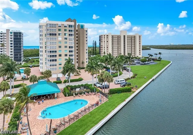 Listing Photo 1 - Condo for sale in building located at 21 Bluebill Ave, Naples, FL 34108 - Unit #B905