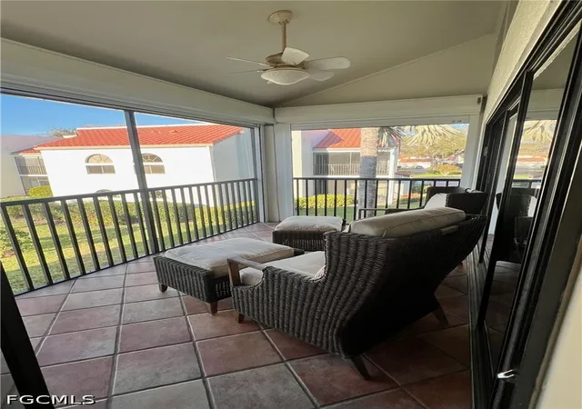 4th image of 619 Beachwalk Cir, Naples, FL 34108