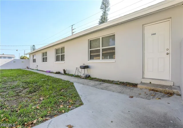 Homes for sale in Fort Myers, FL | 2406 Linhart Ave, Fort Myers, FL 33901 | MLS# 2026016892