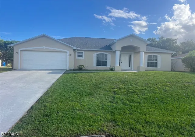 Homes for sale in Lehigh Acres, FL | 4015 6th St Sw, Lehigh Acres, FL 33976 | MLS# 2026016909