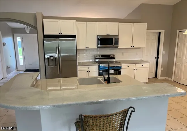 Homes for sale in Lehigh Acres, FL | 4015 6th St Sw, Lehigh Acres, FL 33976 | MLS# 2026016909