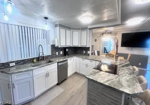 Photo 1 of Manufactured home for sale at 5512 Salem Ln, North Fort Myers, FL 33917 | MLS# 2026016946 | Listing updated on 2026-04-11