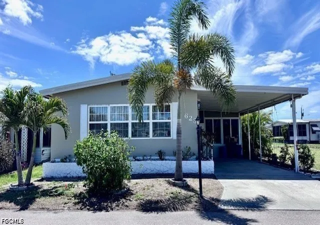 Photo 2 of Manufactured home for sale at 5512 Salem Ln, North Fort Myers, FL 33917 | MLS# 2026016946 | Listing updated on 2026-04-11