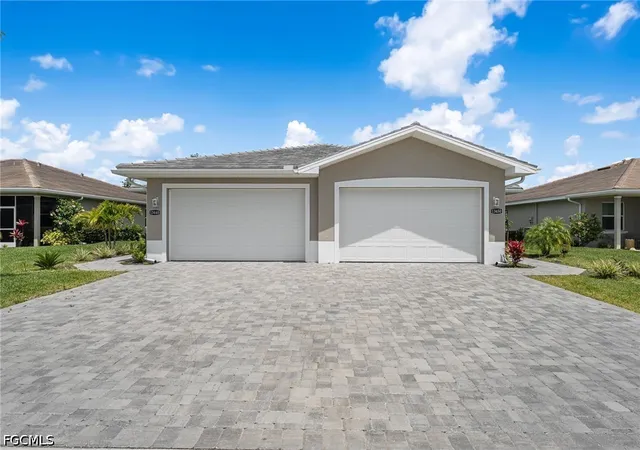 Photo 40 of Townhouse for sale at 13450 Cswy Palms Cvs, Fort Myers, FL 33908 | MLS# 2026016963 | Listing updated on 2026-10-07