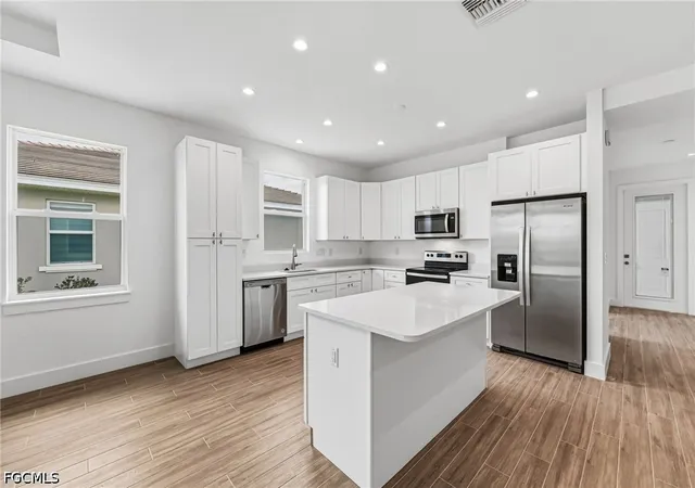 Photo 3 of Townhouse for sale at 13450 Cswy Palms Cvs, Fort Myers, FL 33908 | MLS# 2026016963 | Listing updated on 2026-07-24