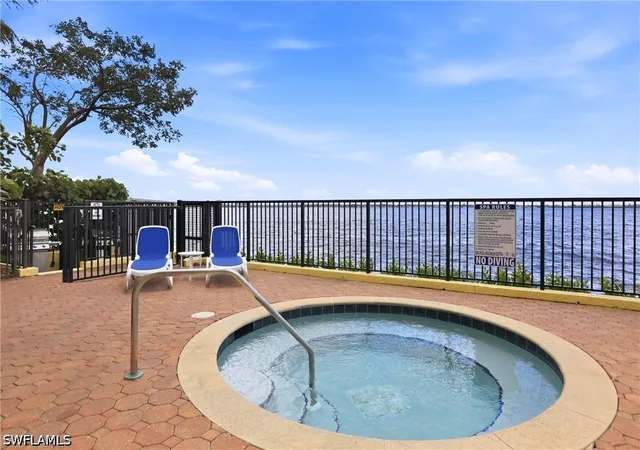 Listing Photo 2 - Condo for sale in building located at 2797 First St, Fort Myers, FL 33916 - Unit #2105