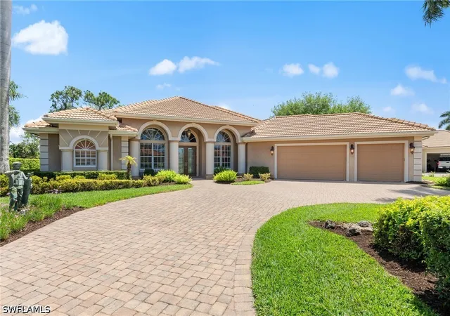 4th image of 20301 Leopard Ln, Estero, FL 33928 | MLS# 226013387
