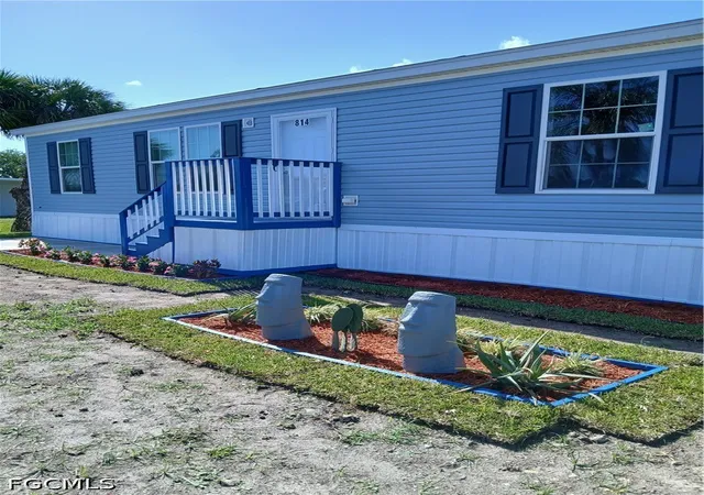 3rd image of 814 Big Branch Ln, Moore Haven, FL 33471 | MLS# 2026017009