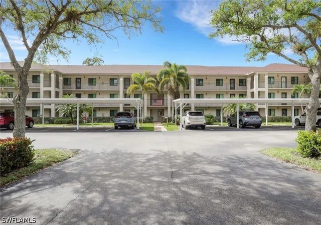 Listing Photo 1 - Condo for sale in building located at 5784 Deauville Cir, Naples, FL 34112 - Unit #B302