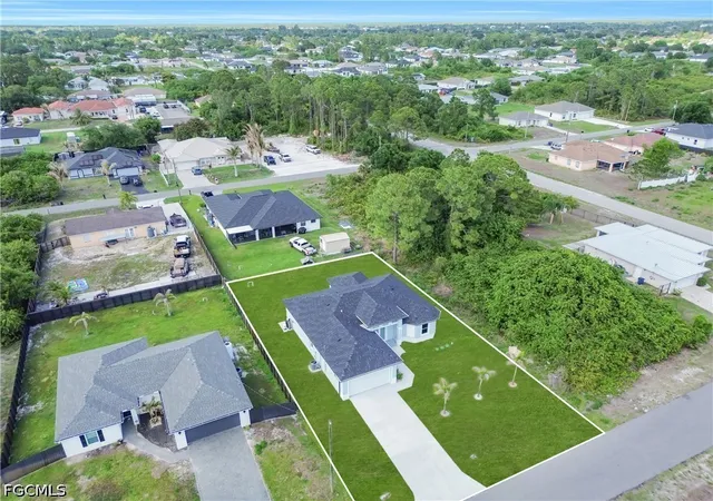 5th image of 2704 15Th St Sw, Lehigh Acres, FL 33976 | MLS# 2026017181