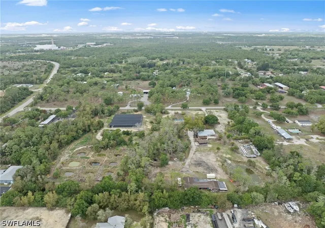 Photo 4 of Manufactured home for sale at 7291 Westwood Acres Rd, Fort Myers, FL 33905 | MLS# 226014667 | Listing updated on 2026-07-14