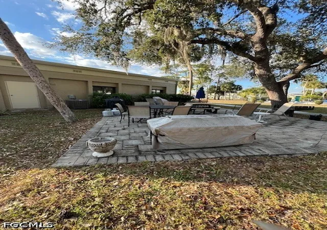 Listing Photo 2 - Condo for sale in building located at 21260 Brinson Ave, Port Charlotte, FL 33952 - Unit #211