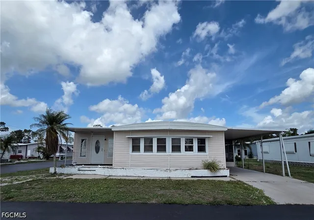 Homes for sale in North Fort Myers, FL | 694 Dream Ln, North Fort Myers, FL 33917 | MLS# 2026017308