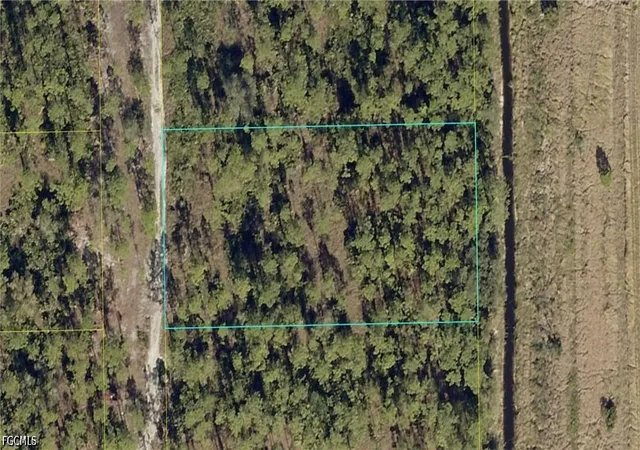 2nd image of 5912 Stewart Ln, La Belle, FL 33935 | MLS# 2026017343
