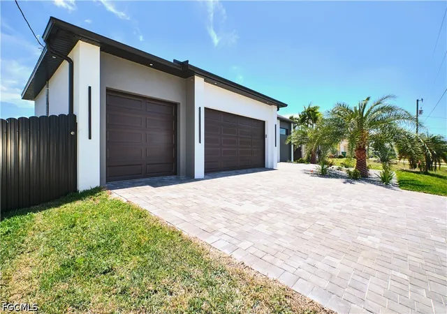 Photo 4 of Sale Pending at 2717 SW 22nd Avenue, Cape Coral, FL 33914 | MLS# 2026017397 | Listing updated on 2026-07-13