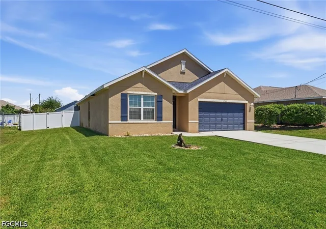 3rd image of 2521 Sw 11Th Pl, Cape Coral, FL 33914 | MLS# 2026017401