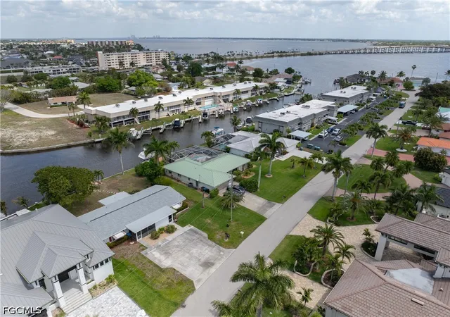 2nd image of 1649 Edith Esplanade, Cape Coral, FL 33904 | MLS# 2026017519