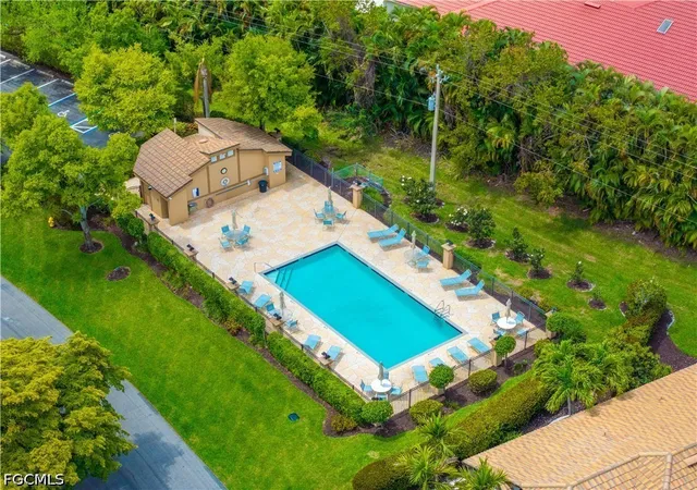 Photo 2 of Townhouse for sale at 5472 Peppertree Dr, Fort Myers, FL 33908 | MLS# 2026017586 | Listing updated on 2026-10-01