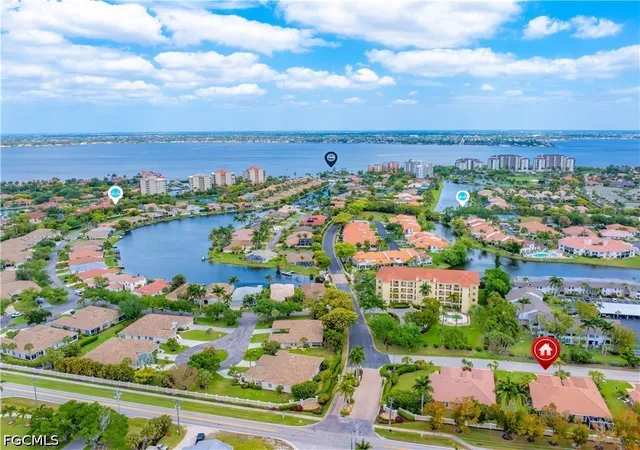 Photo 4 of Townhouse for sale at 5472 Peppertree Dr, Fort Myers, FL 33908 | MLS# 2026017586 | Listing updated on 2026-10-01