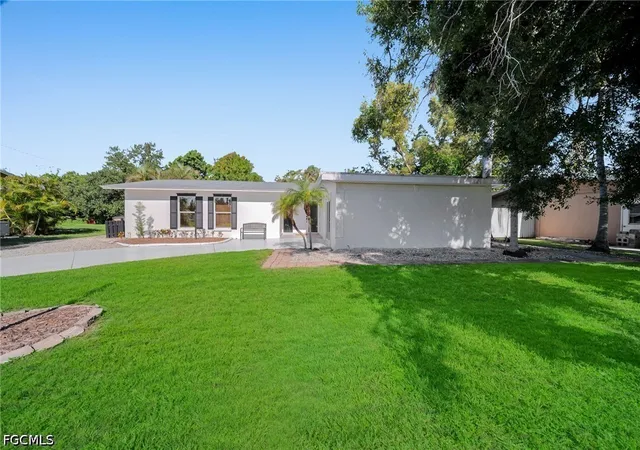 Photo 2 of Single family home for sale at 4118 Se 3rd Avenue, Cape Coral, FL 33904 | MLS# 2026017588 | Listing updated on 2026-07-13
