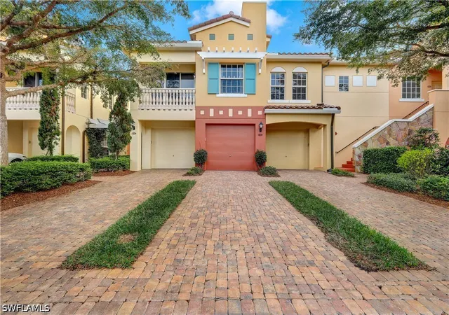 Homes for sale in Estero, FL | 8661 Piazza Del Lago Circle, Estero, FL 33928 | Houzeo