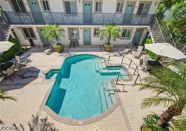 3rd image of 480 5Th St S #202, Naples, FL 34102 | MLS# 2026017700