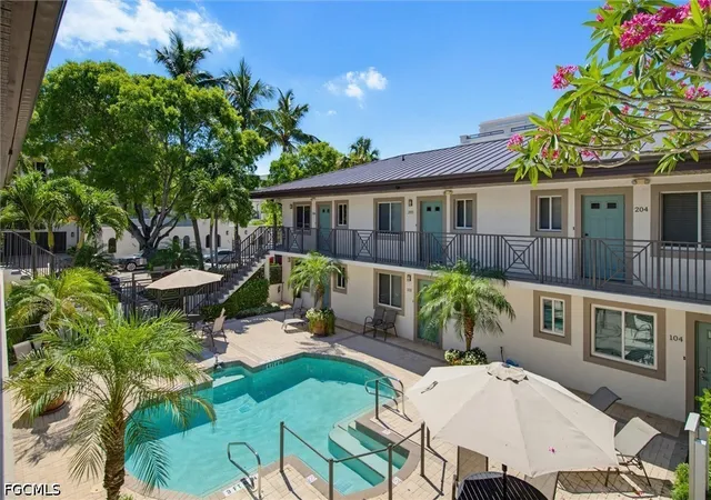 4th image of 480 5Th St S #202, Naples, FL 34102 | MLS# 2026017700