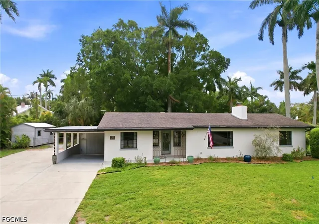 Single family home for sale at 2706 Rhode Is Ave, Fort Myers, FL 33916 | MLS# 2026017724
