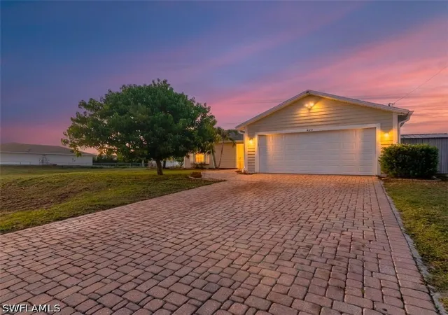 1st image of 625 Sw 31st St, Cape Coral, FL 33914 | MLS# 226003825