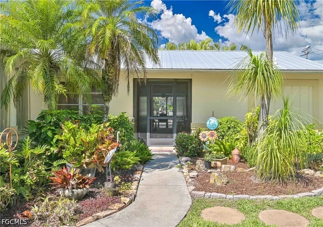 3rd image of 1910 Oak Dr, Alva, FL 33920 | MLS# 2026017789