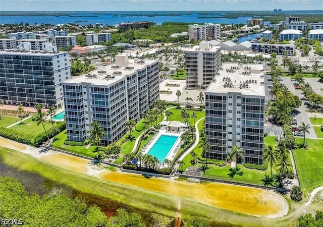 Homes for sale in Fort Myers Beach, FL | 7148 Estero Boulevard, Fort Myers Beach, FL 33931 | Houzeo