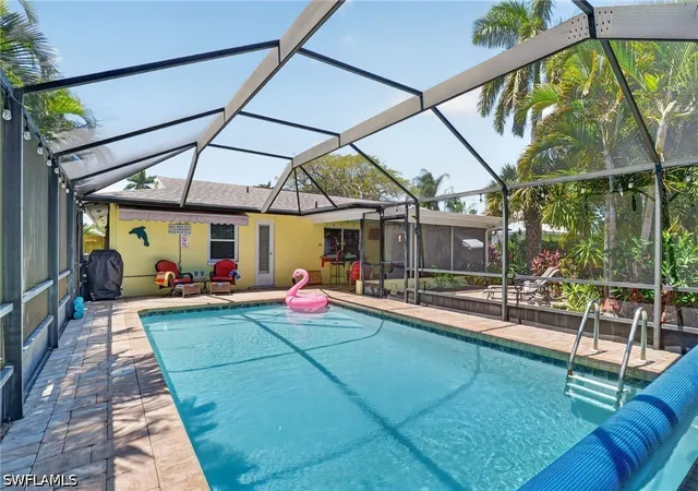 4th image of 5217 Elm Ct, Cape Coral, FL 33904 | MLS# 226015738