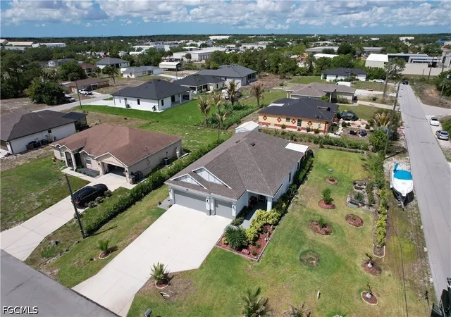 4th image of 605 Norman Ave, Lehigh Acres, FL 33971 | MLS# 2026018097