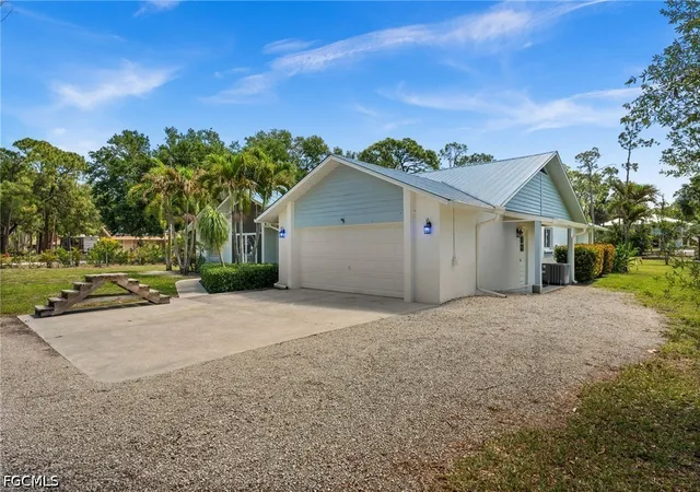 4th image of 17040 Pleasure Rd, Cape Coral, FL 33909 | MLS# 2026018106