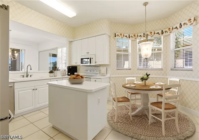 Homes for sale in Naples, FL | 566 Vintage Reserve Ln #21-D, Naples, FL 34119 | MLS# 226016260