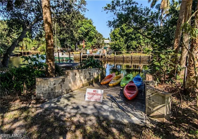 4th image of 1229 Skyline Dr, Naples, FL 34114 | MLS# 226016312