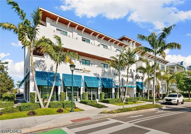 25th image of 101 8th Street South #307, Naples, FL 34102 | MLS# 226015828