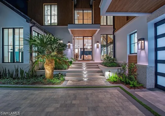 3rd image of 3040 Fort Charles Dr, Naples, FL 34102 | MLS# 226016469