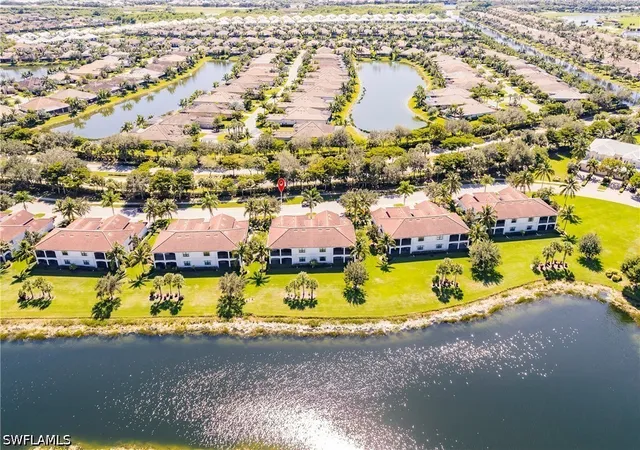 2nd image of 3157 Aviamar Cir, Naples, FL 34114