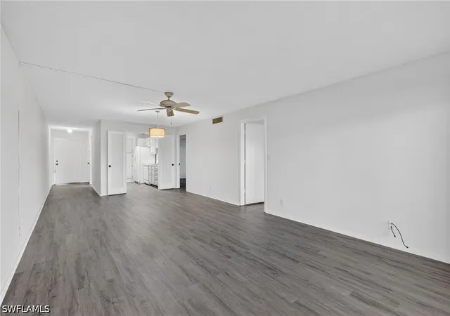 Listing Photo 4 - Condo for sale in building located at 200 Pebble Bch Blvd, Naples, FL 34113 - Unit #D103