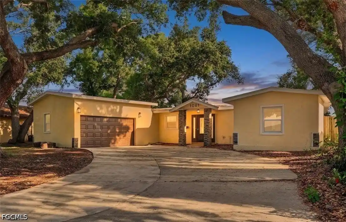 Photo 1 of Sale Pending at 1081 55th Terrace S, Saint Petersburg, FL 33705 | MLS# 2026018449 | Listing updated on 2026-10-23