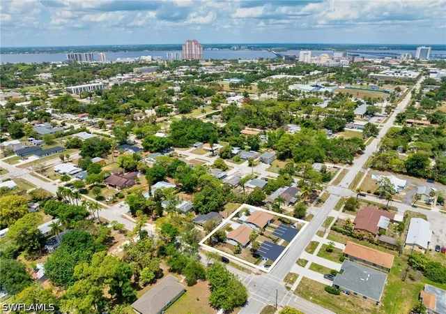 2nd image of 2566 2578 Jackson St W, Fort Myers, FL 33901 | MLS# 226016394