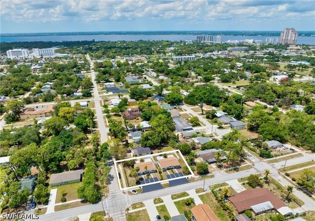 33rd image of 2566 2578 Jackson St W, Fort Myers, FL 33901 | MLS# 226016394
