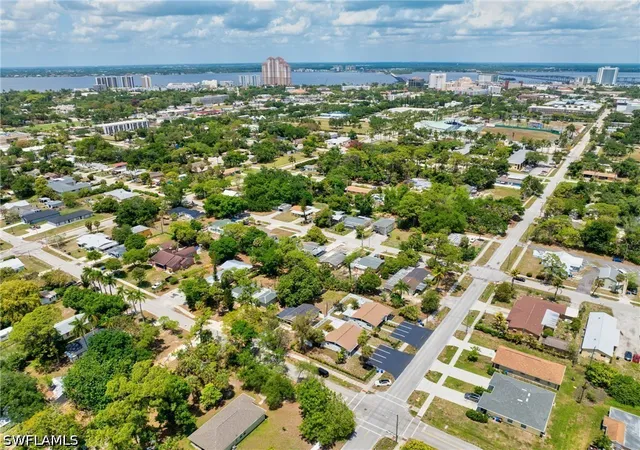 Photo 3 of Multi family home for sale at 2566-2578 Jackson St W, Fort Myers, FL 33901 | MLS# 226016394 | Listing updated on 2026-09-29