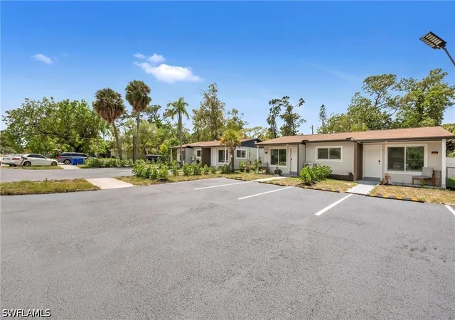 Photo 4 of Multi family home for sale at 2566-2578 Jackson St W, Fort Myers, FL 33901 | MLS# 226016394 | Listing updated on 2026-09-29