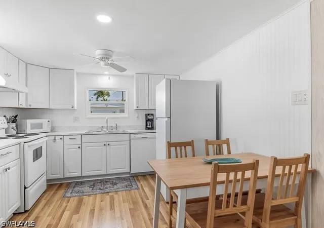 3rd image of 10 Abilene Trl #192, Naples, FL 34113 | MLS# 226016200