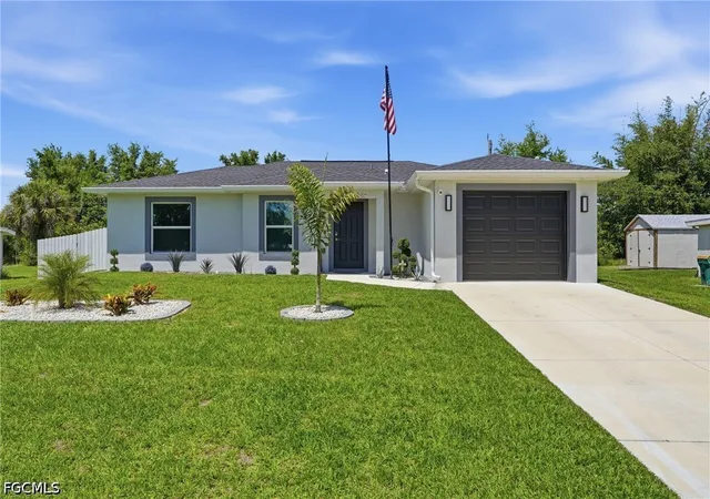 Photo 2 of Sale Pending at 448 Glengary Cir, Punta Gorda, FL 33982 | MLS# 2026018529 | Listing updated on 2026-06-17